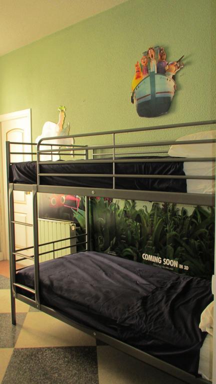San Juan Hostel Madrid Room photo